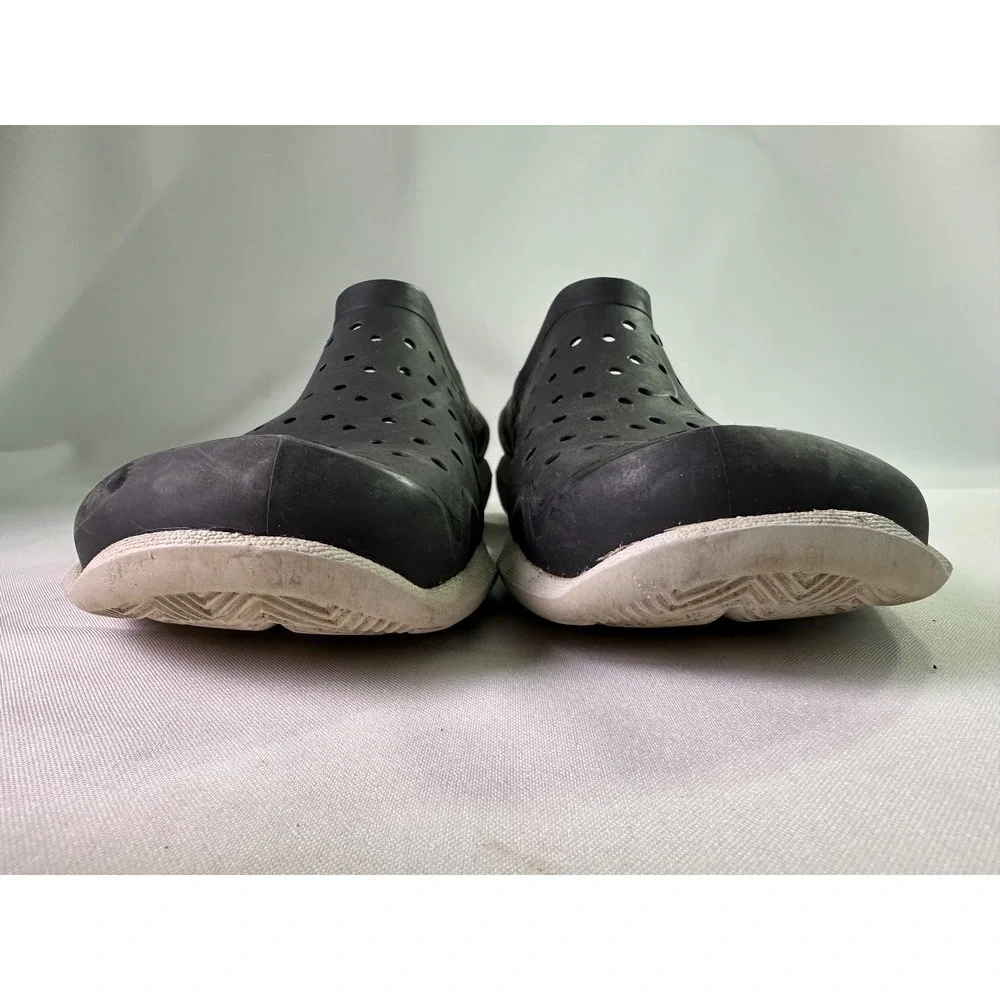 Crocs Swiftwater Wave Men's Size 9 Black White Slip On Water Sandals Beach Shoes